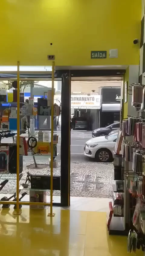 Detalhe da estrutura interna atual da loja